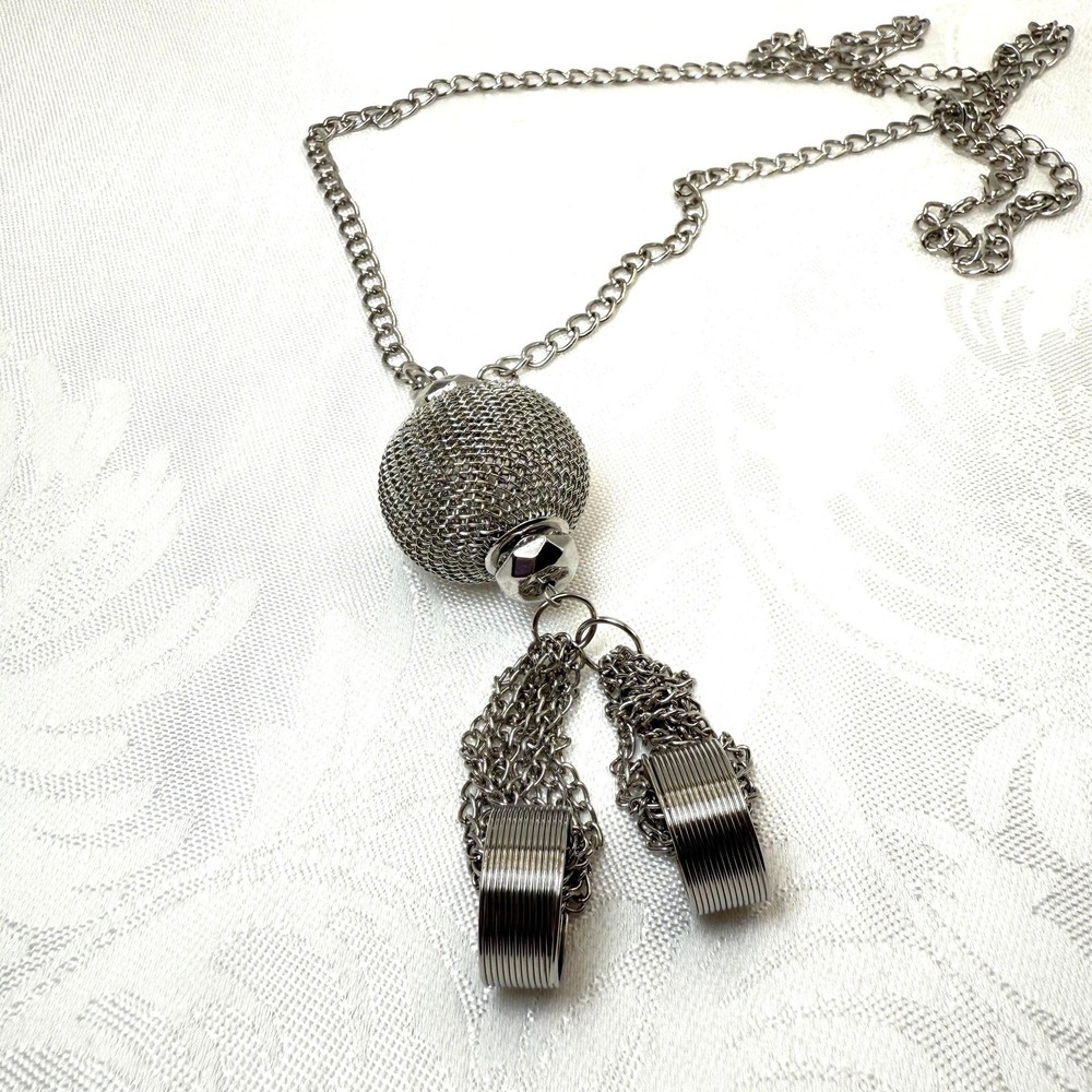 Vintage Long 30-33" Mesh Disco Ball Sphere and Tassel Rings Silver Tone Necklace